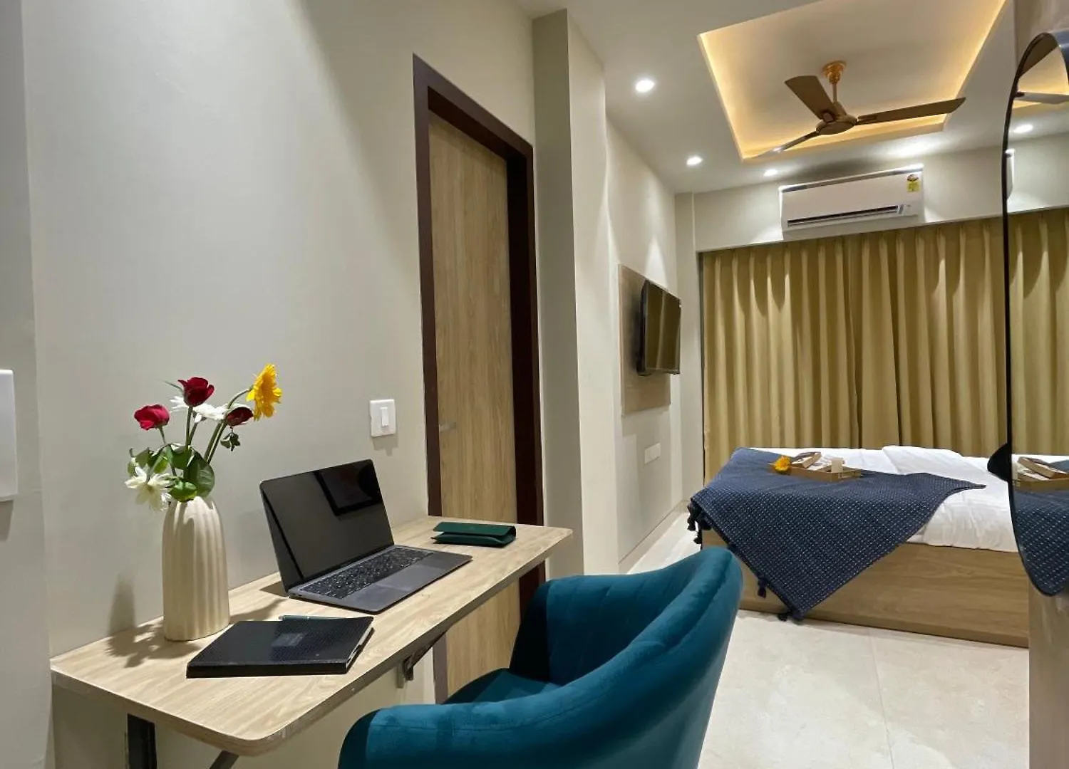 Apart Otel Stayo Rooms Premium Studio Garden View Gurgaon Hindistan