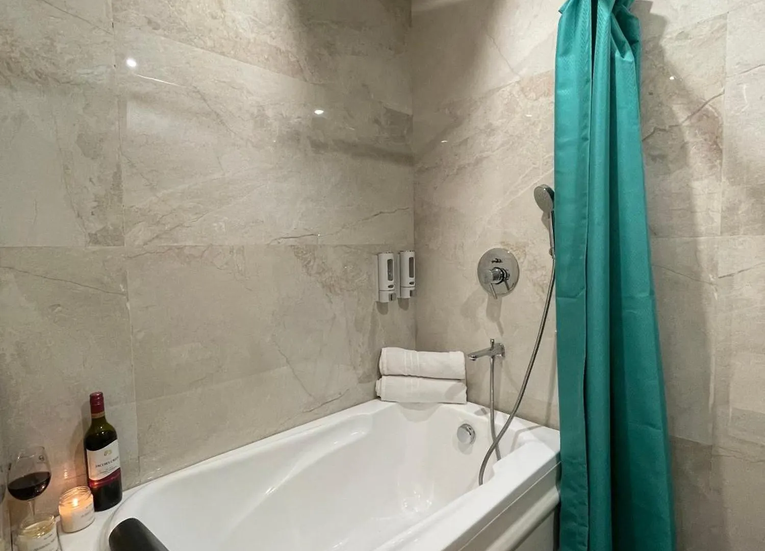 Stayo Rooms Premium Studio Garden View Gurgaon Apart Otel
